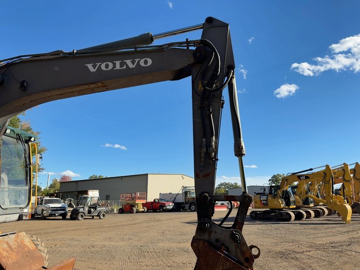 2005-volvo-ew180b-image-10