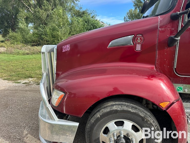 2013-kenworth-t660-image-11