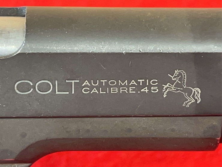 colt-government-model-1911-.45-acp-semiauto-pistol-image-16