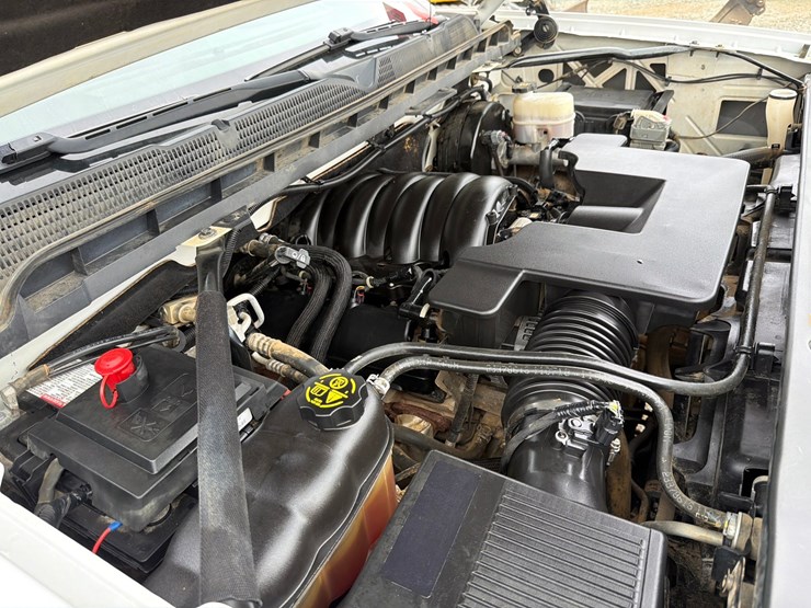2019-chevrolet-silverado-1500-image-80
