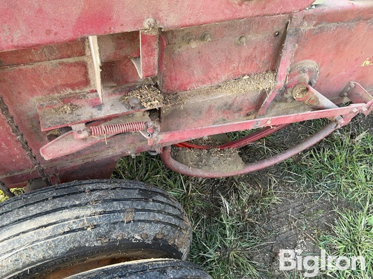 new-holland-68-image-17