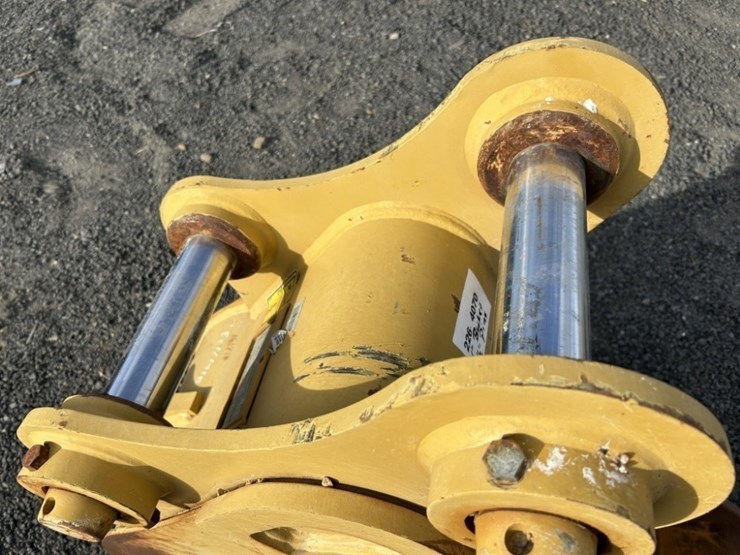 caterpillar-14-image-6