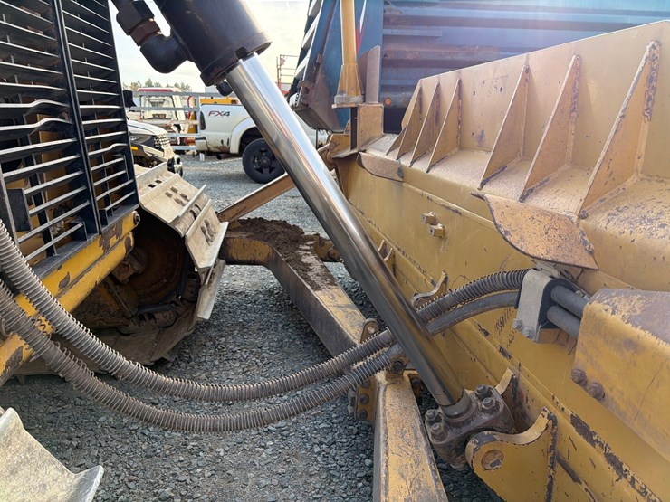 caterpillar-d6t-lgp-image-44