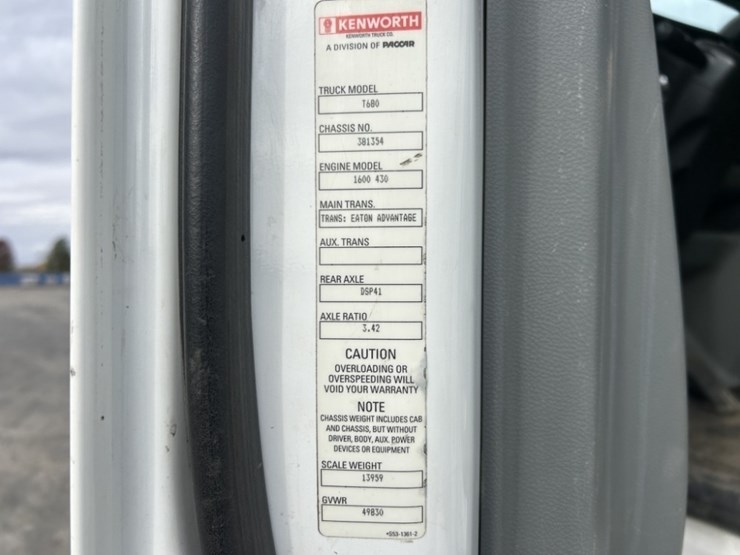 2020-kenworth-t680-image-21