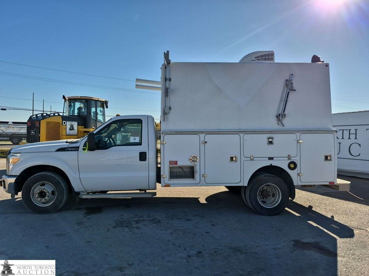 2013-ford-f350-image-8