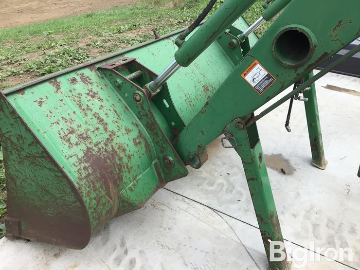 john-deere-720-image-16