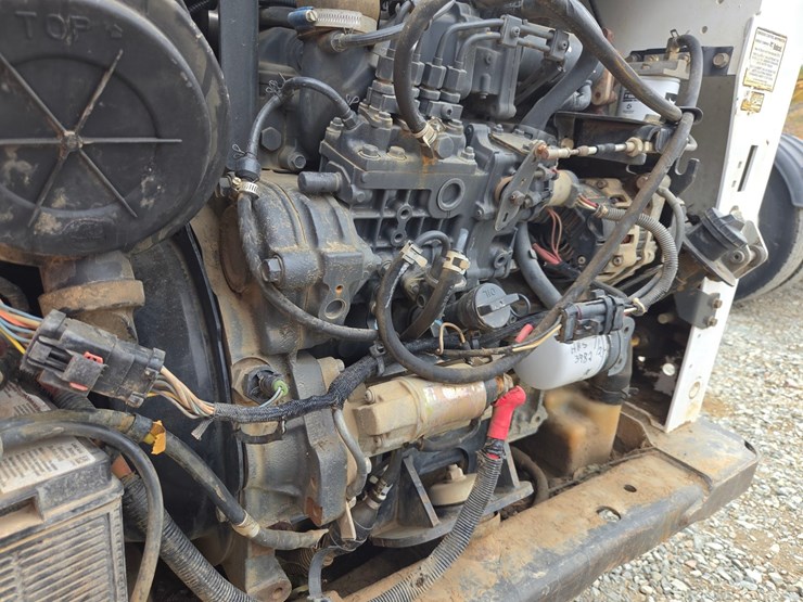 2013-bobcat-t550-image-26