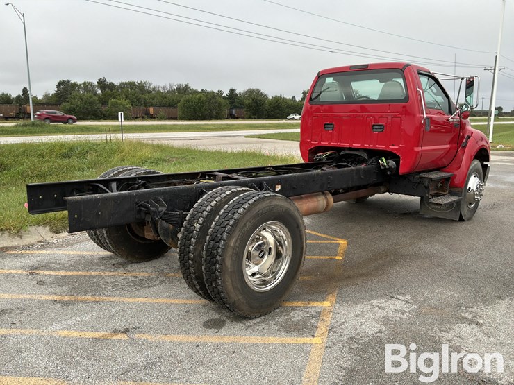 2015-ford-f750-xlt-image-5