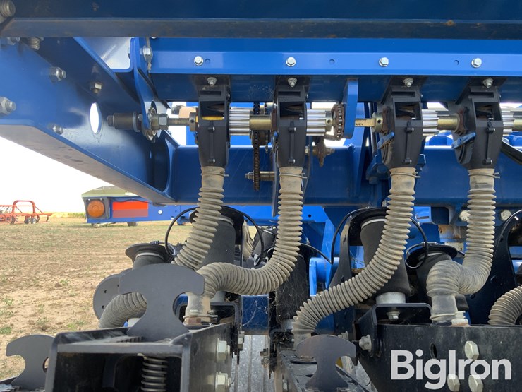 2011-landoll-5530-40x7.5-image-13
