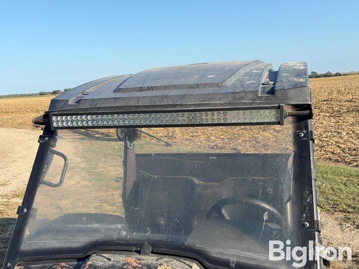 2014-john-deere-gator-image-10