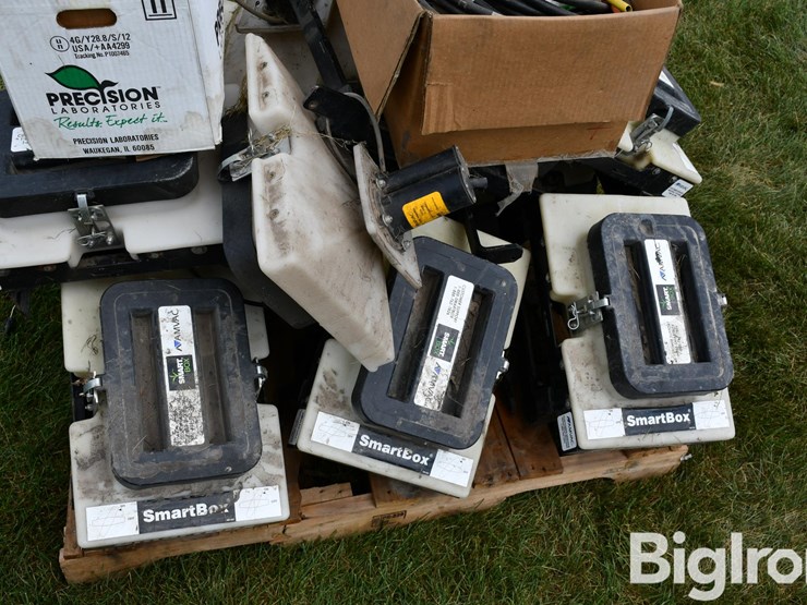 pallet-of-smart-boxes-image-11