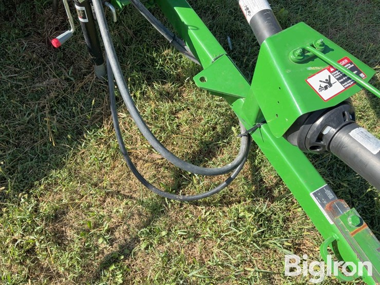 2021-john-deere-348-image-12