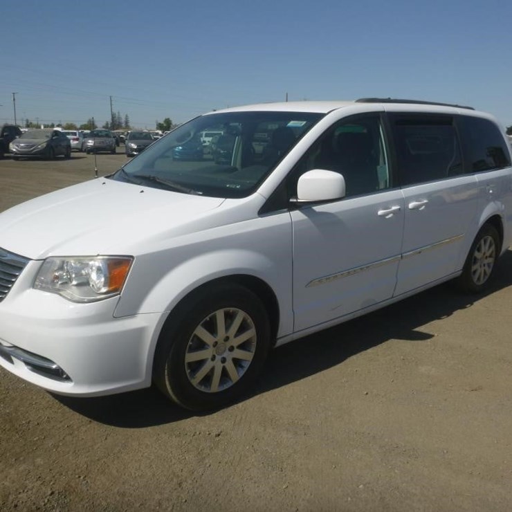 2016 CHRYSLER TOWN & COUNTRY