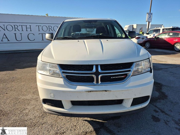 2013-dodge-journey-image-2