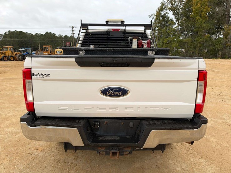 ford-f250-xl-image-6