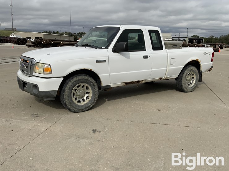 2010-ford-ranger-xlt-image-1