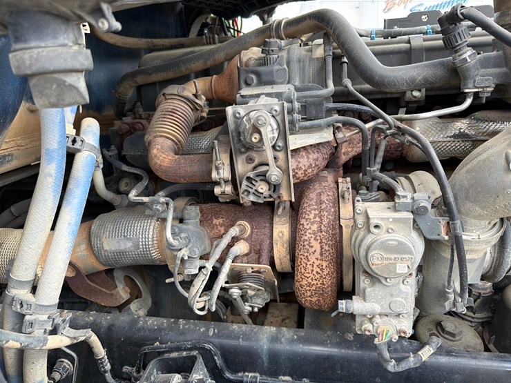 2016-kenworth-t880-image-96