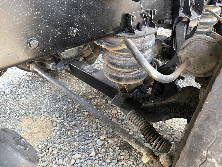 2016-kenworth-t880-image-36