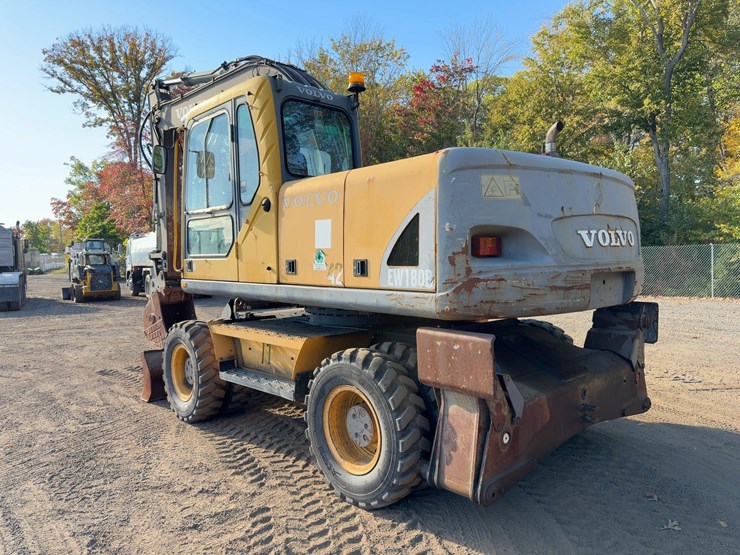 2005-volvo-ew180b-image-3