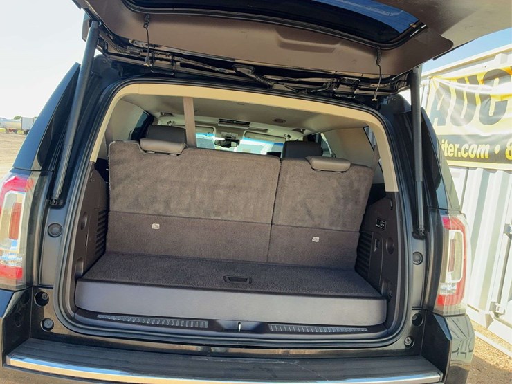 2015-gmc-yukon-denali-image-18