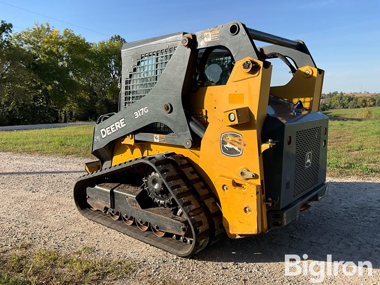 2019-deere-317g-image-7