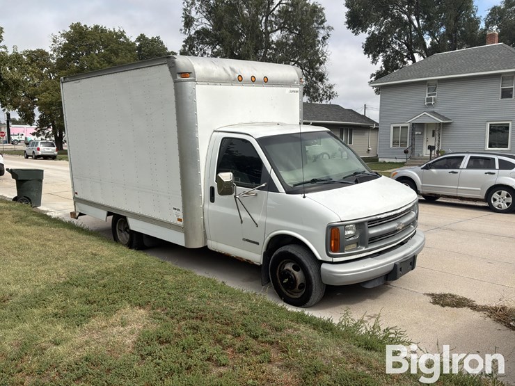 2001-chevrolet-express-g3500-image-3