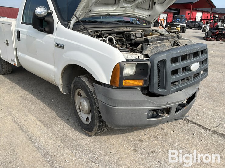 2006-ford-f250-xl-image-14