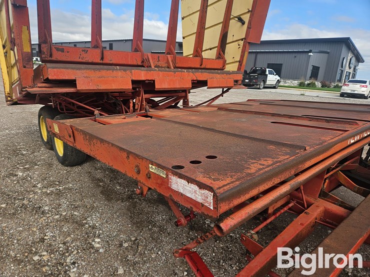 new-holland-1038-image-20