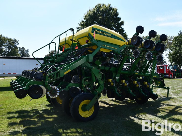 2009-john-deere-1790-ccs-image-5