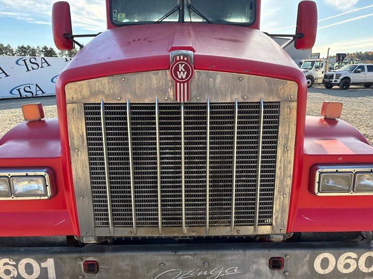 2007-kenworth-w900-image-22