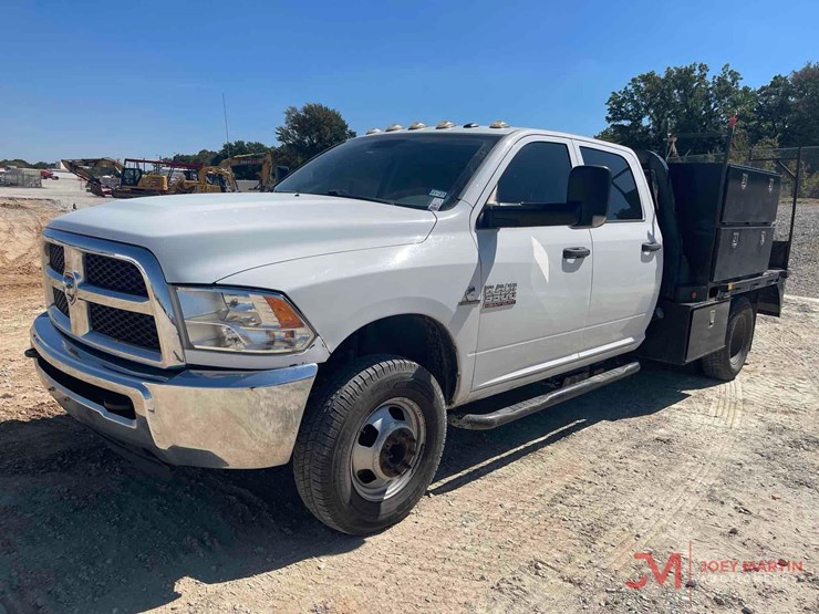 2018-dodge-3500-image-7