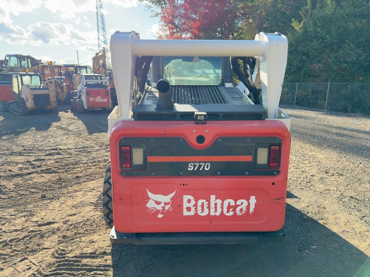 2017-bobcat-s770-image-4