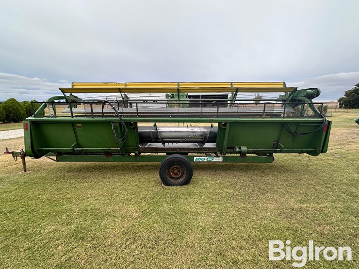 1981-john-deere-220-image-6