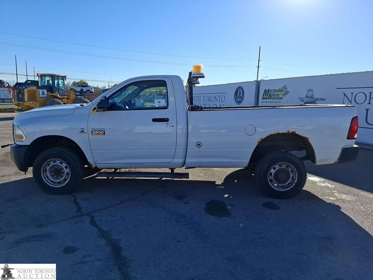 2012-dodge-2500-image-8