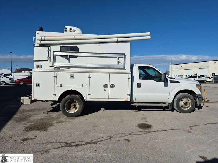 2013-ford-f350-image-4