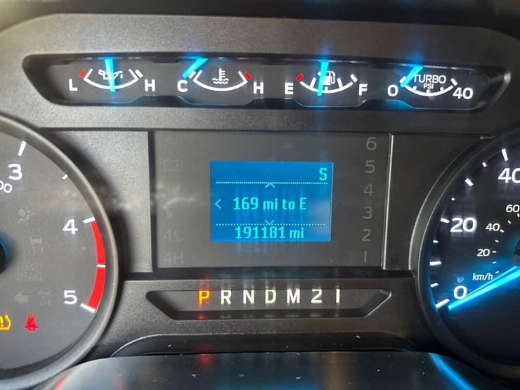 2017-ford-f350-xl-image-38