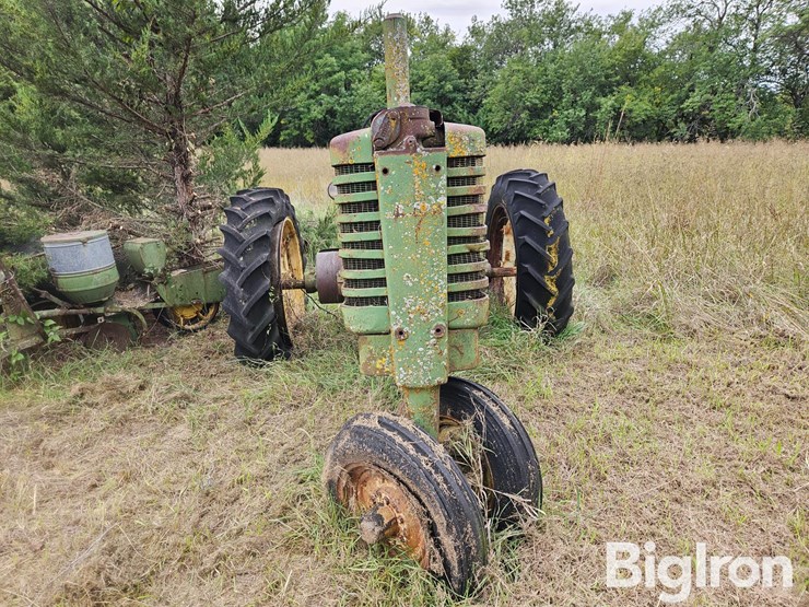 1949-john-deere-a-image-2