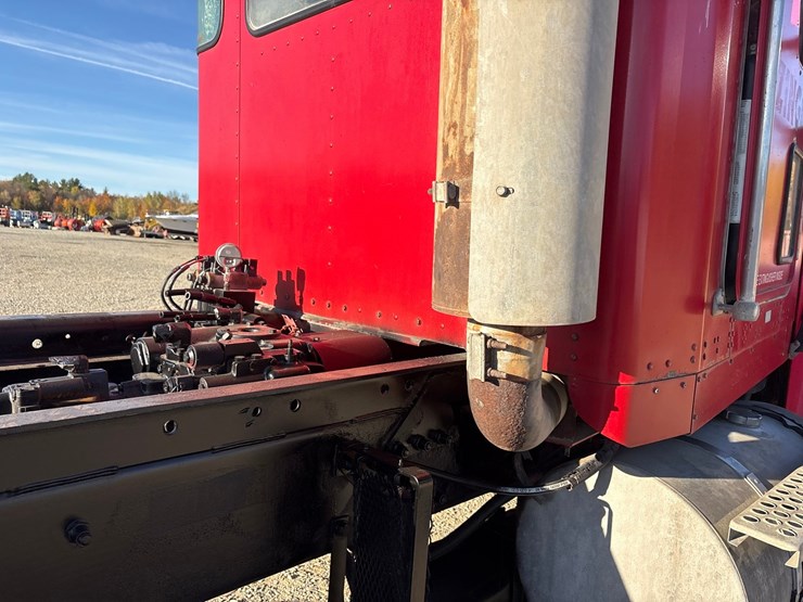 2007-kenworth-w900-image-15