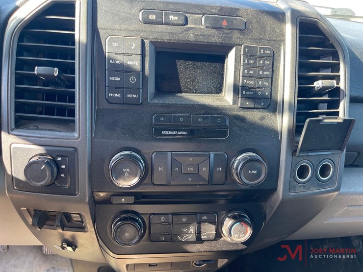 2017-ford-f350-xl-image-31