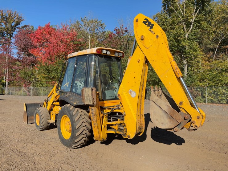 2001-jcb-214-image-3