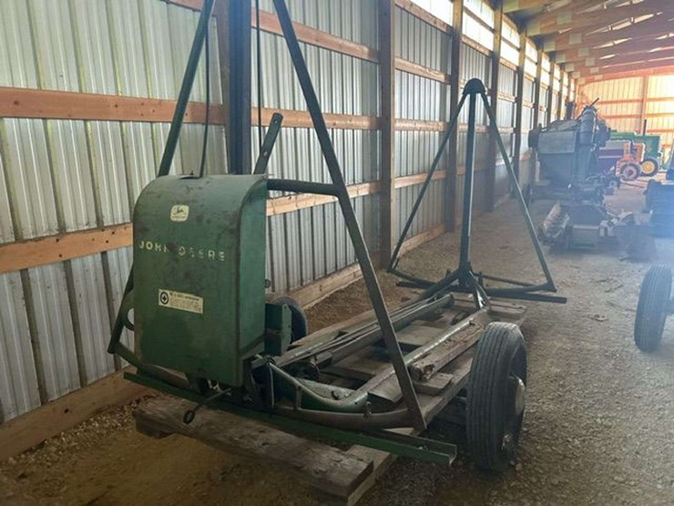 john-deere-rocker-wagon-lift-image-1