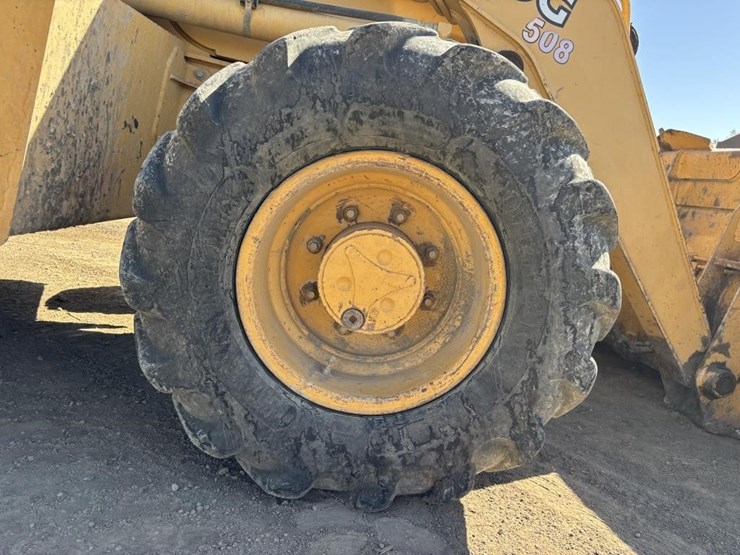 2005-deere-410g-image-22