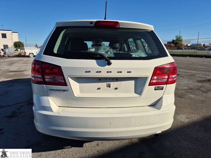 2013-dodge-journey-image-6