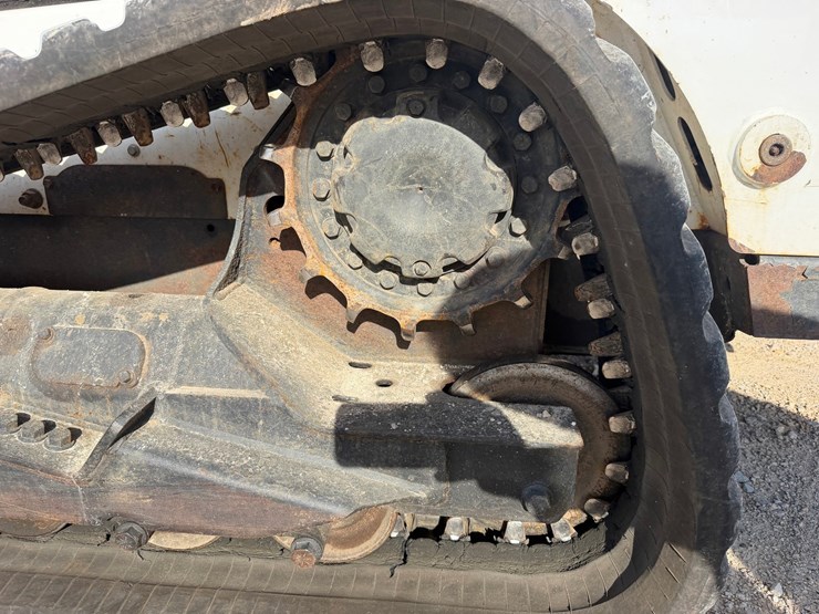 2019-bobcat-t650-image-30