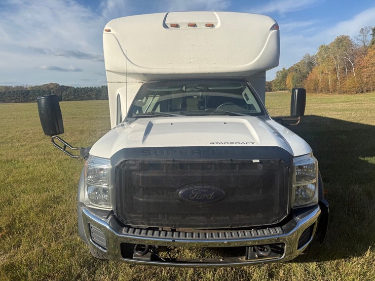 2015-ford-f550-image-8