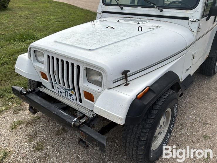 1990-jeep-wrangler-image-9