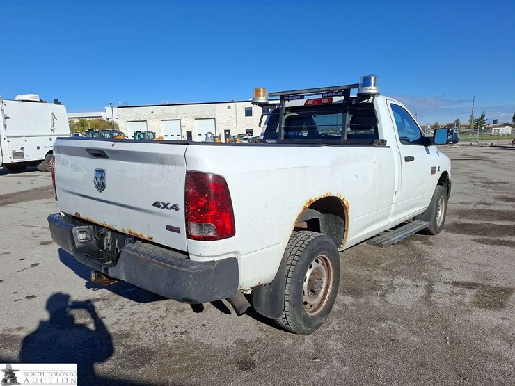 2012-dodge-2500-image-5