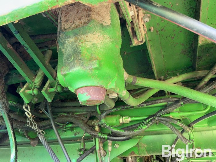 1987-john-deere-7720-titan-ii-image-14
