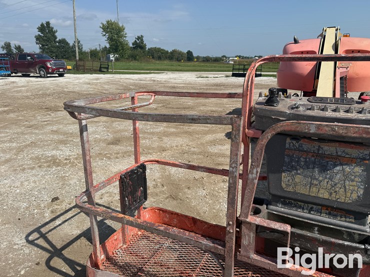 2002-jlg-400s-image-15
