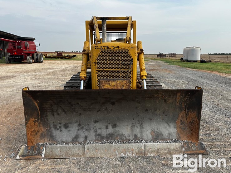 caterpillar-d6c-image-2